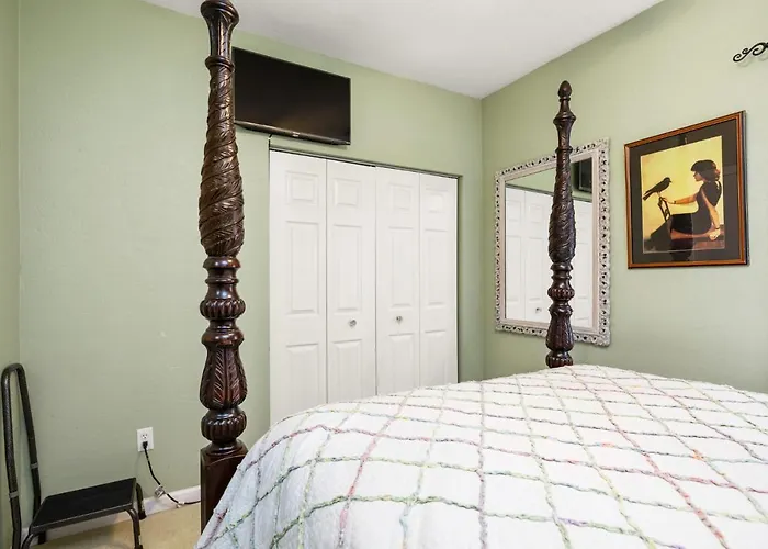 Virginia St. Dollhouse * Prescott
