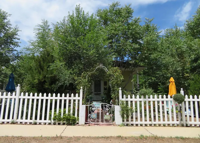 Holiday home Virginia St. Dollhouse *